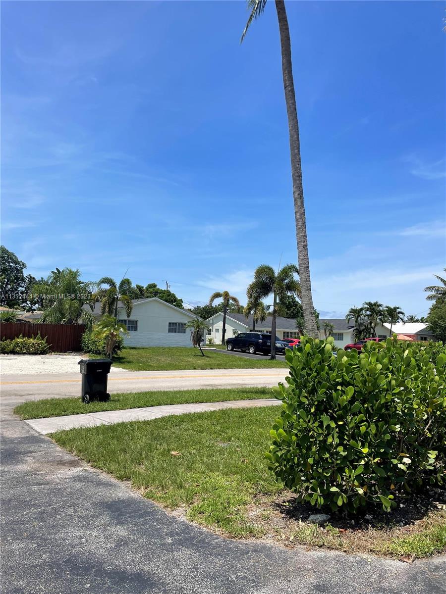 CORAL RIDGE ISLES - Residential Income