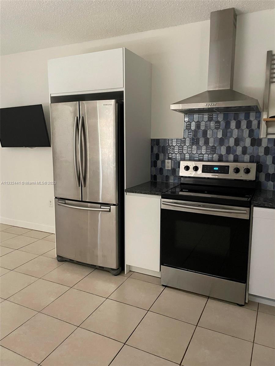 CORAL RIDGE ISLES - Residential Income