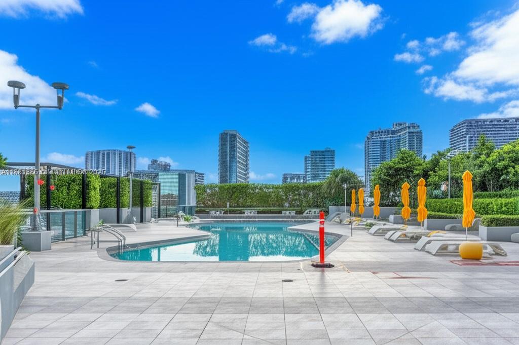 PARAISO BAYVIEWS CONDO - Residential