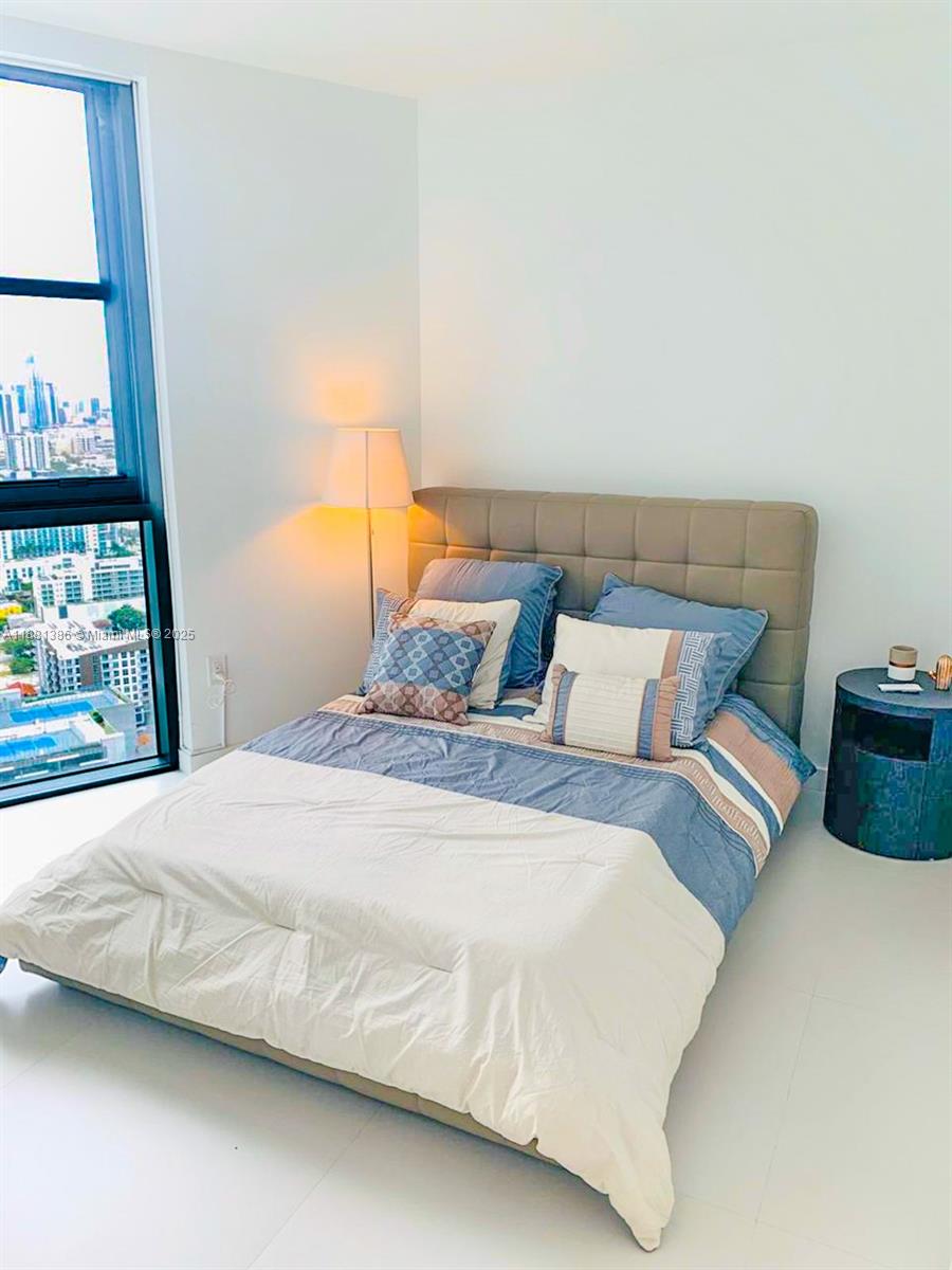 PARAISO BAYVIEWS CONDO - Residential