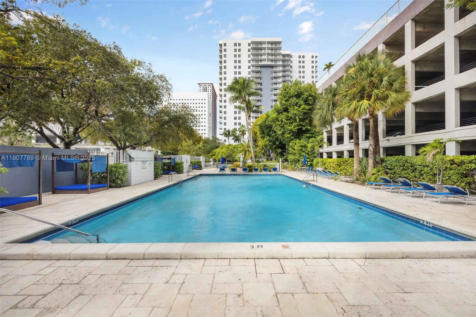 MADISON DOWNTOWN CONDO - Residential