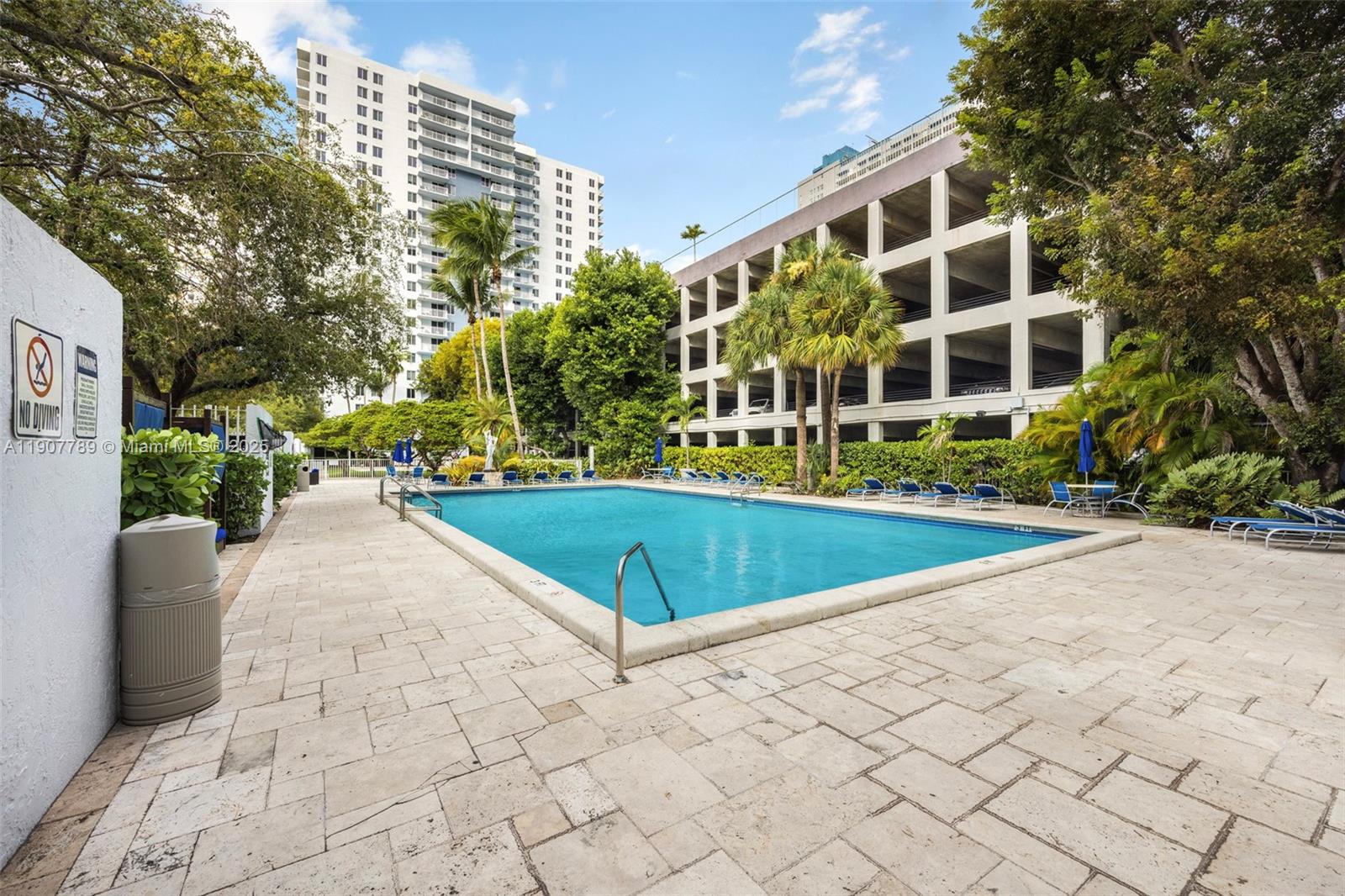 MADISON DOWNTOWN CONDO - Residential