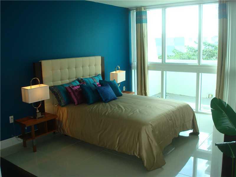 TERRAZAS RIVERPARK VILLAG - Residential Lease