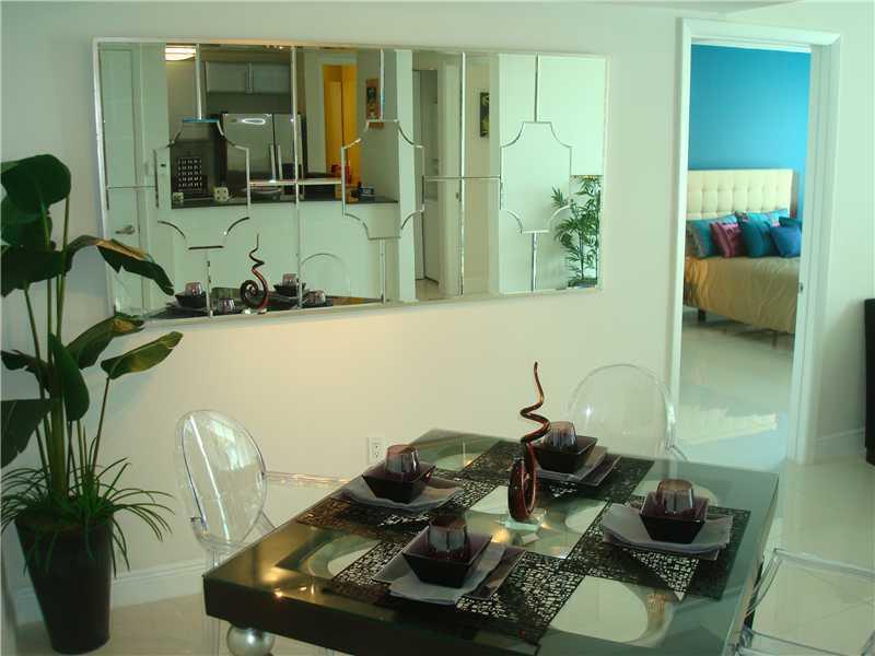 TERRAZAS RIVERPARK VILLAG - Residential Lease