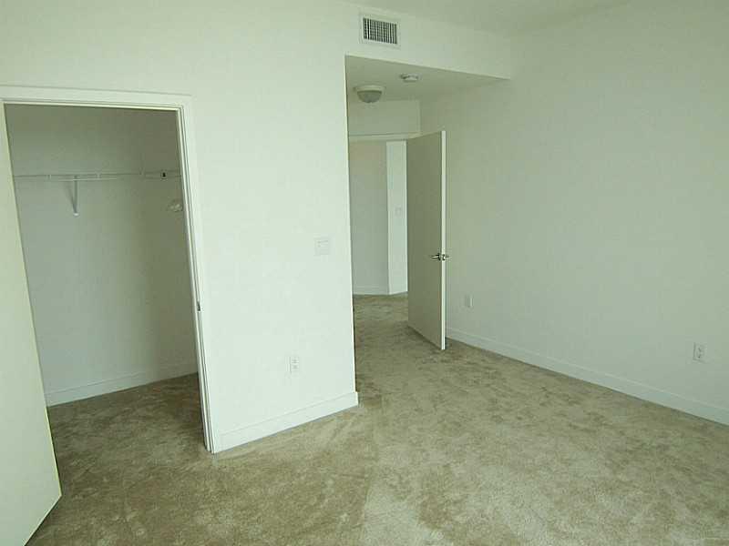 THE AXIS ON BRICKELL II C - Residential Lease
