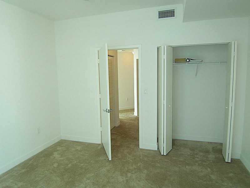 THE AXIS ON BRICKELL II C - Residential Lease