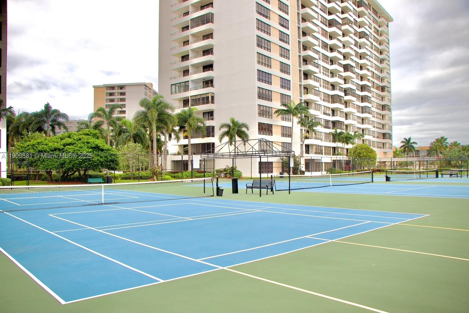 OLYMPUS CONDO PHASE - Residential
