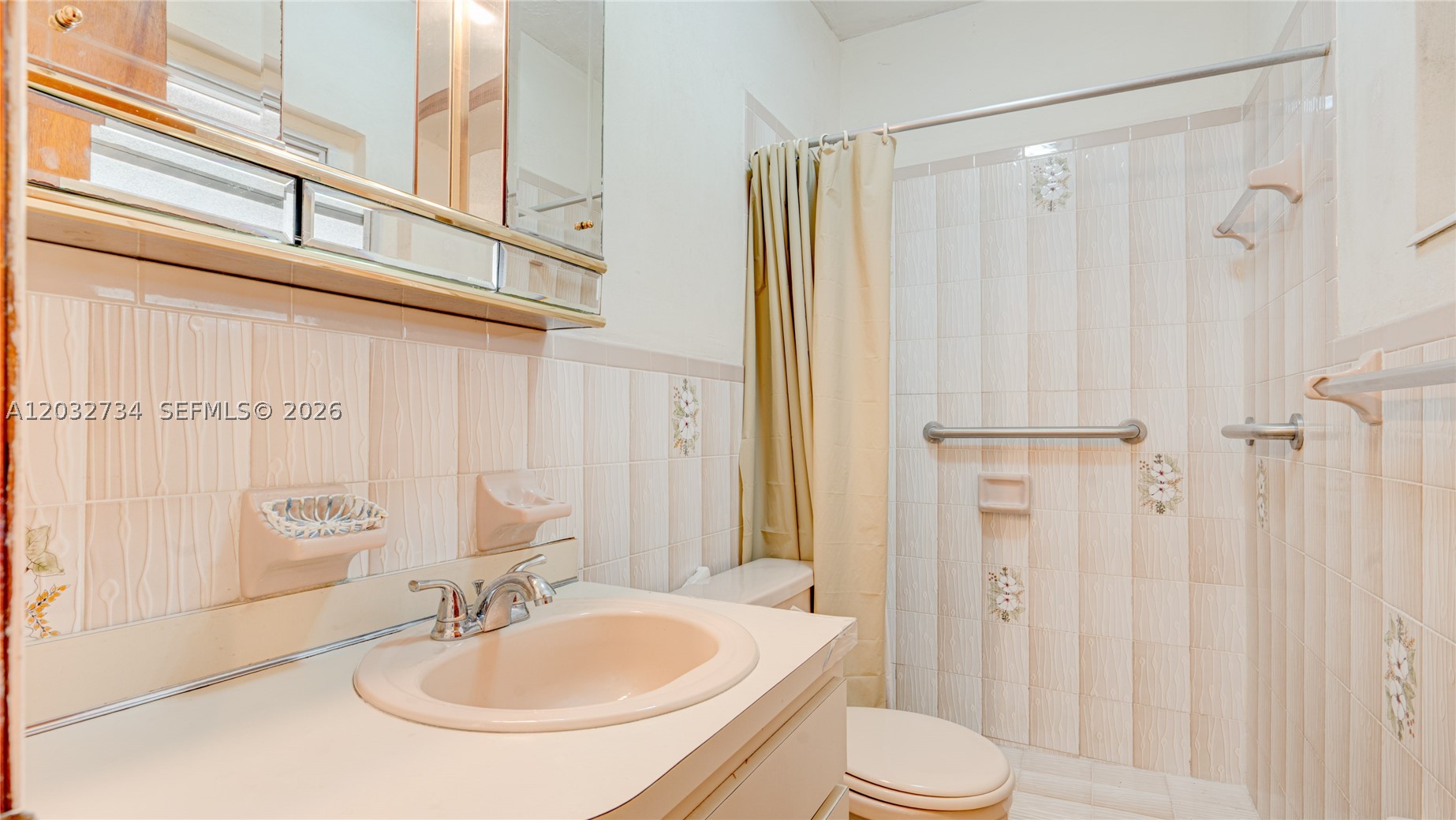 CORAL VILLAS REV - Residential