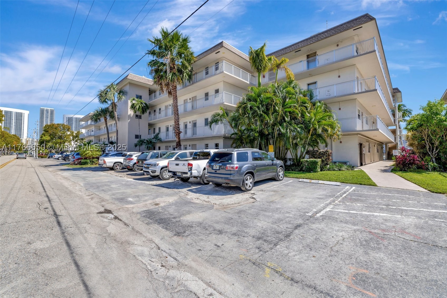 YACHT HARBOR APARTMENTS C - Residential