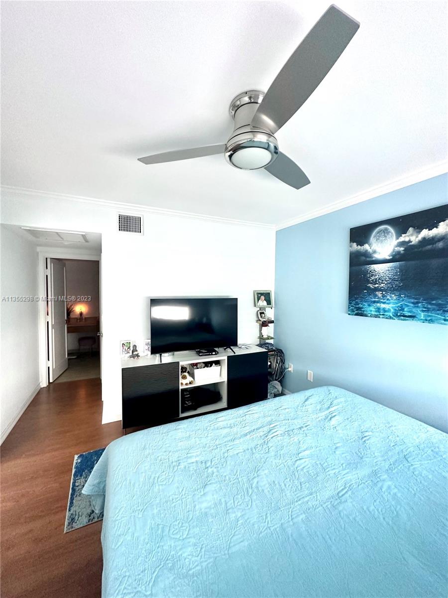 HEMISPHERES CONDO - Residential Lease