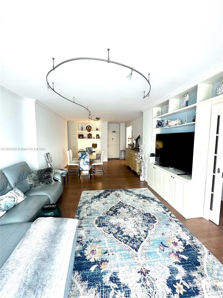 HEMISPHERES CONDO - Residential Lease