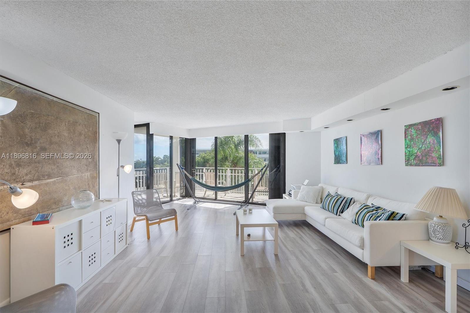 THE TOWERS OF QUAYSIDE CO - Residential