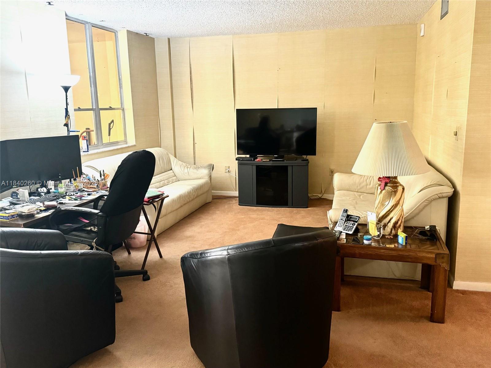 SOVEREIGNS CONDO - Residential
