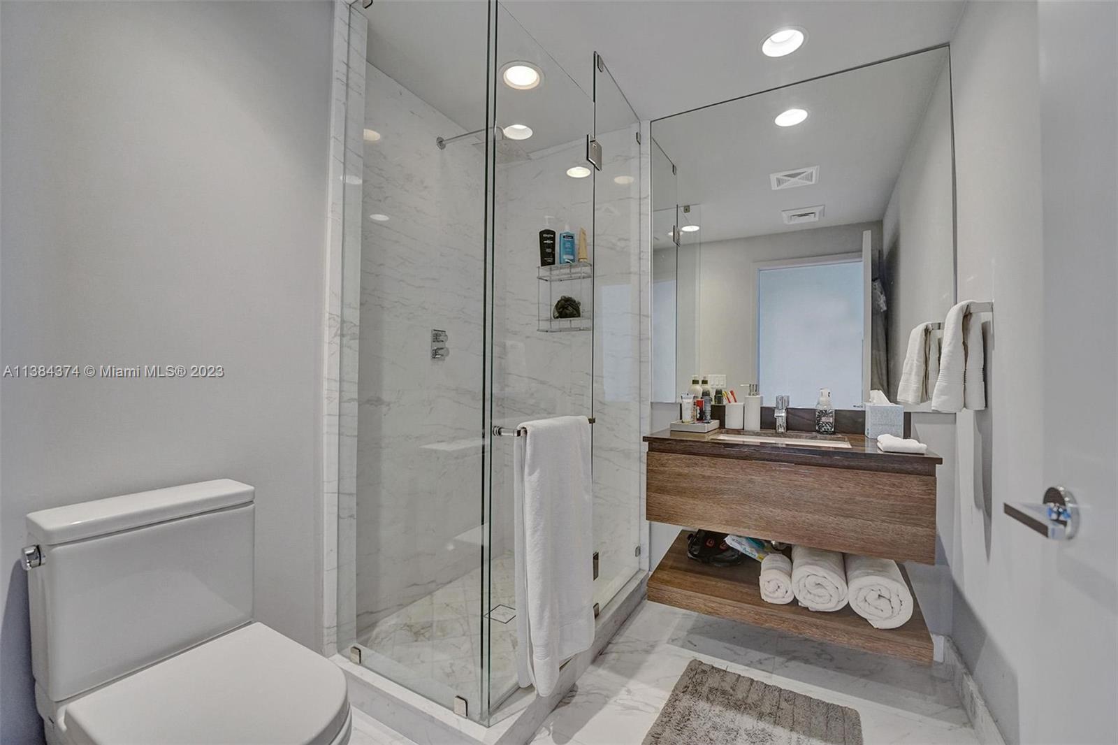 OCEANA KEY BISCAYNE CONDO - Residential