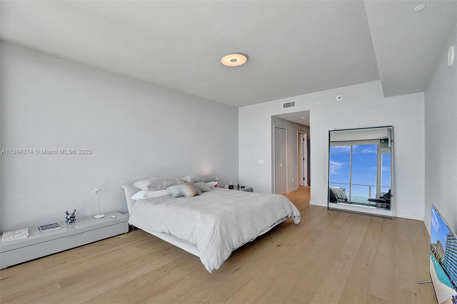 OCEANA KEY BISCAYNE CONDO - Residential