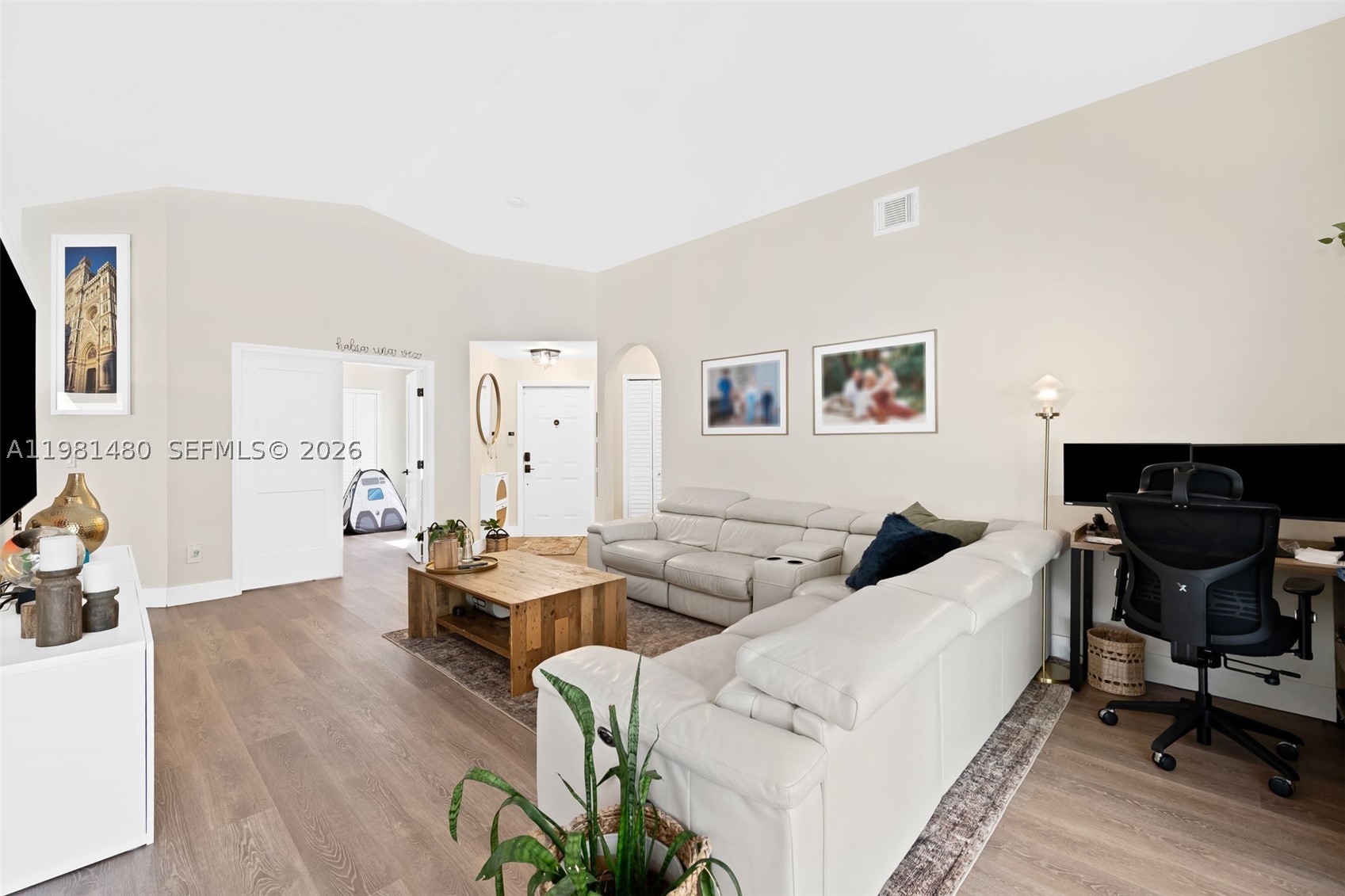 TWIN ACRES - Residential