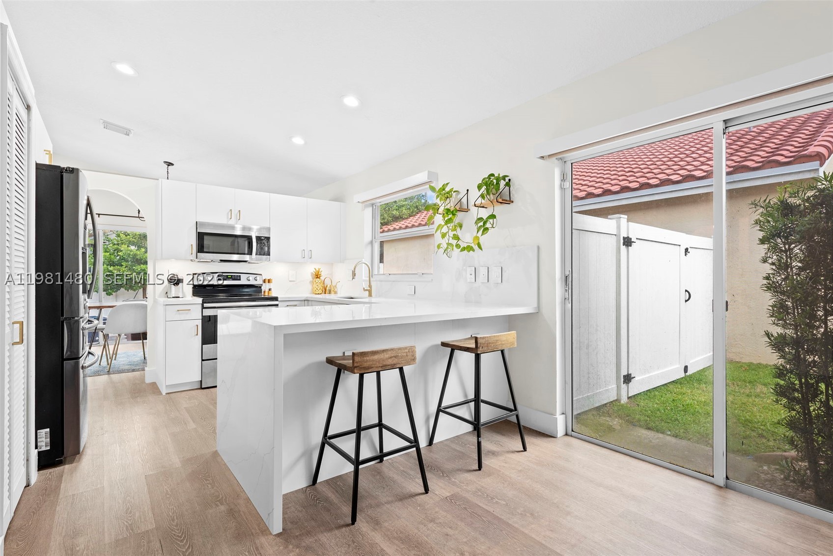 TWIN ACRES - Residential