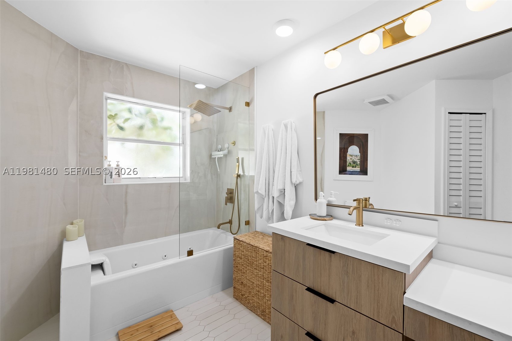 TWIN ACRES - Residential