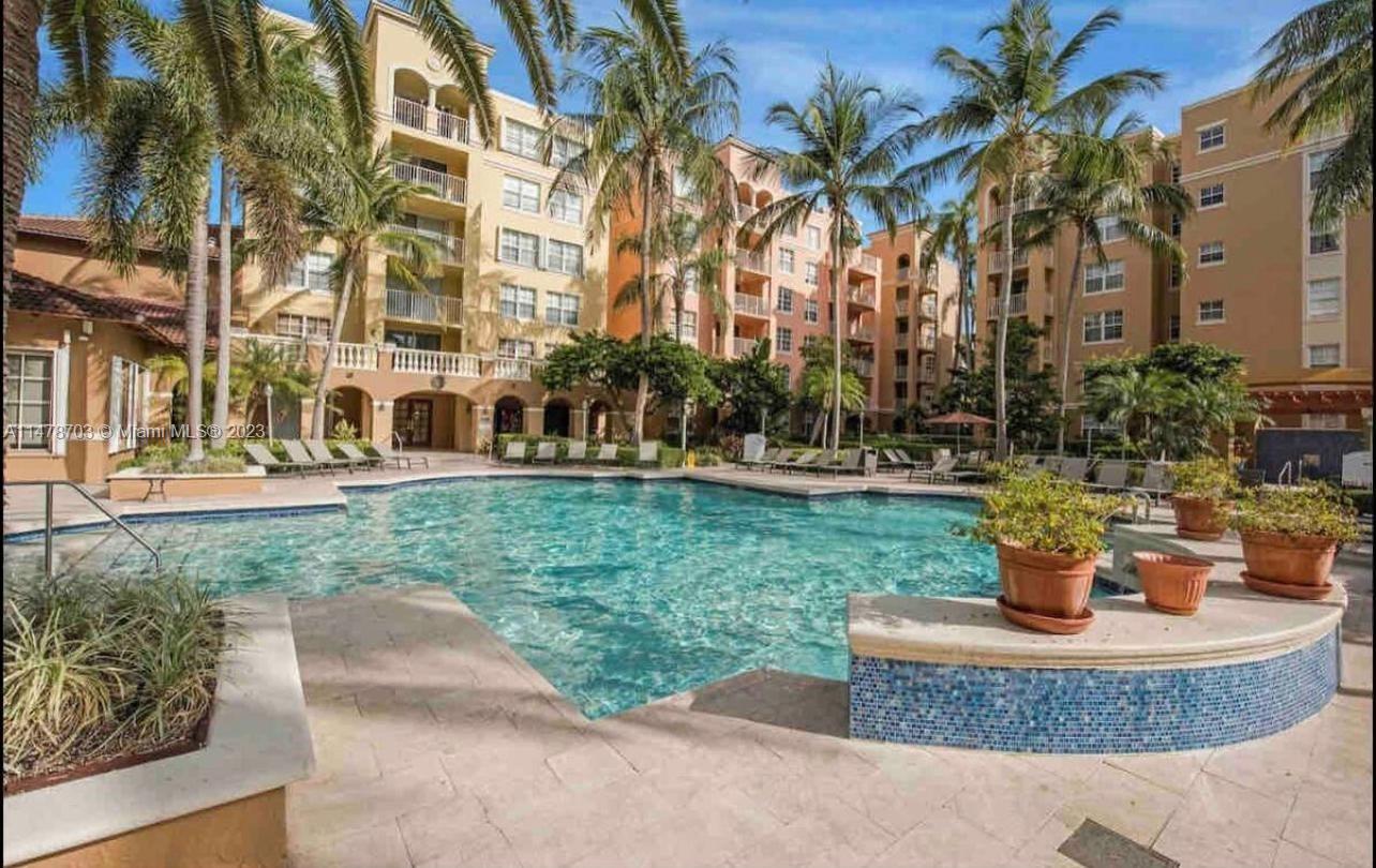 THE YACHT CLUB AT AVENTUR - Residential
