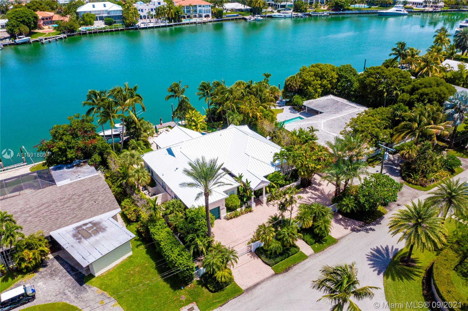 MASHTA ISLAND A REPLAT OF - Residential