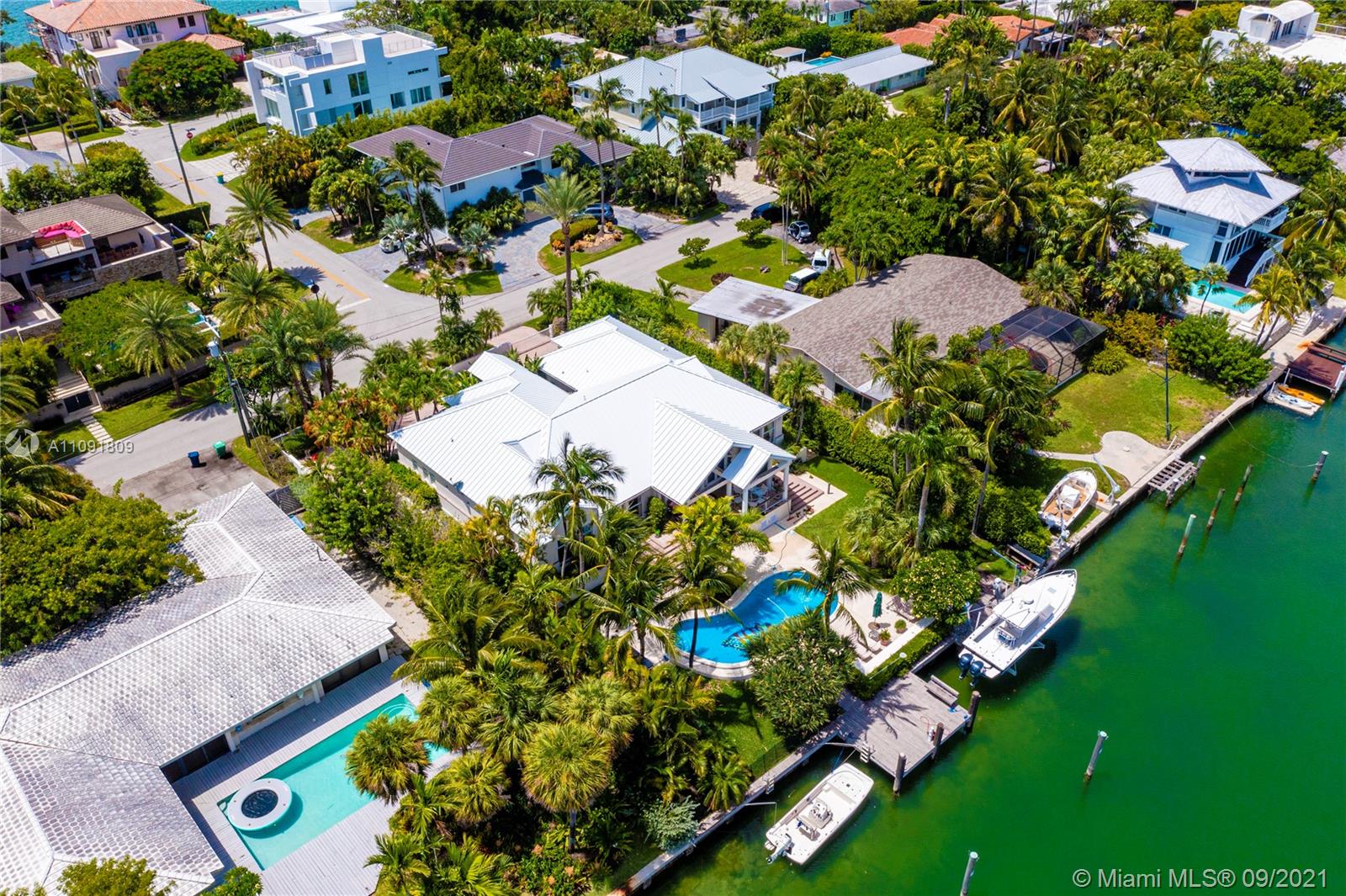 MASHTA ISLAND A REPLAT OF - Residential