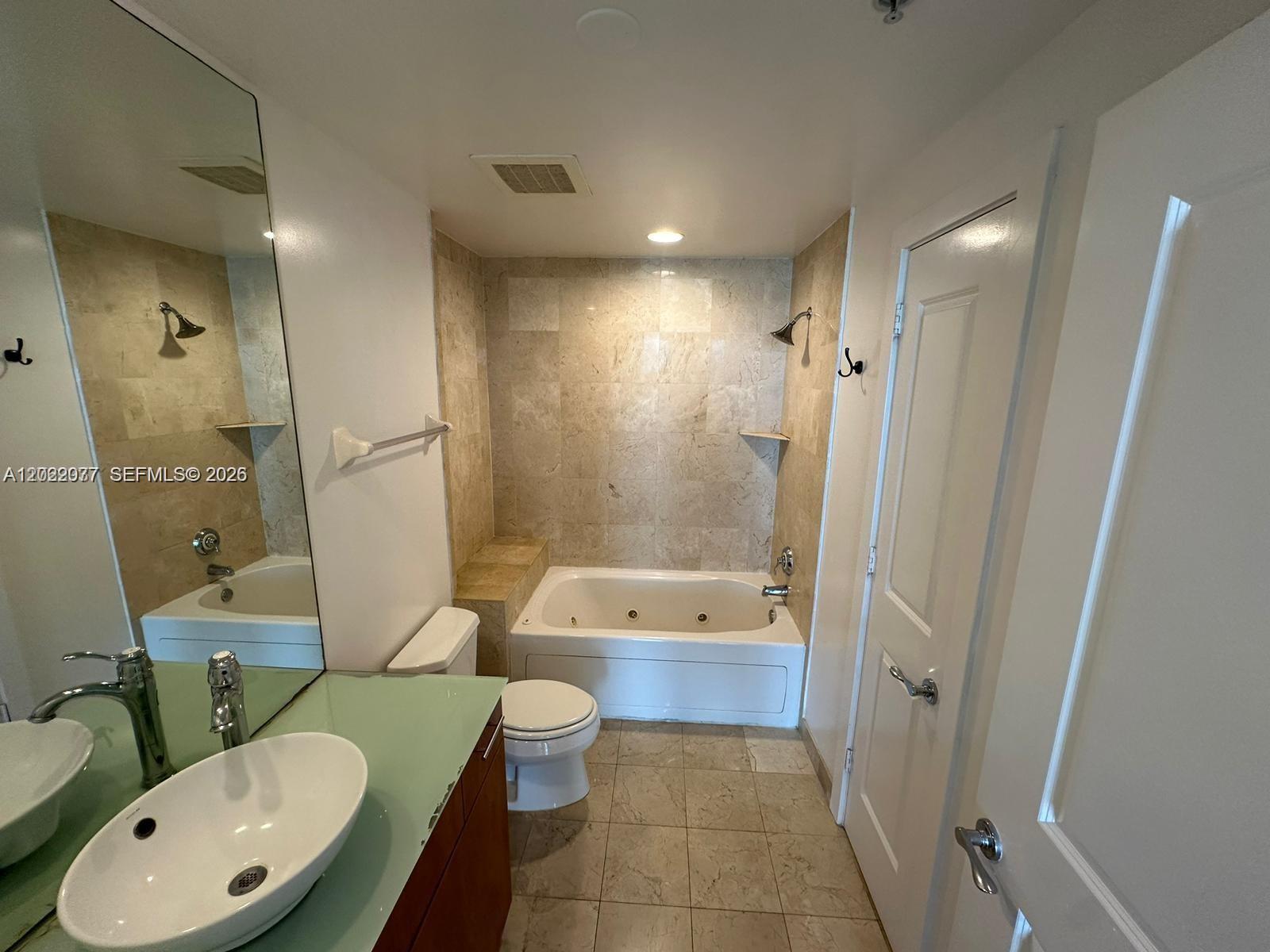 STRADA 315 CONDO - Residential