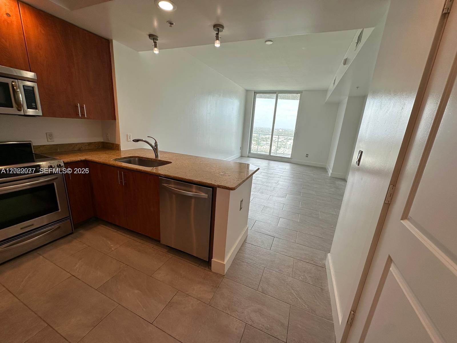 STRADA 315 CONDO - Residential