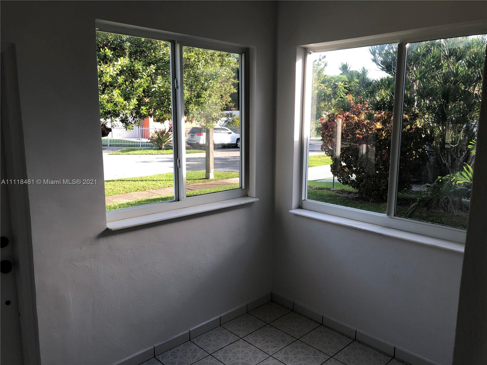 LYNNWOOD - Residential