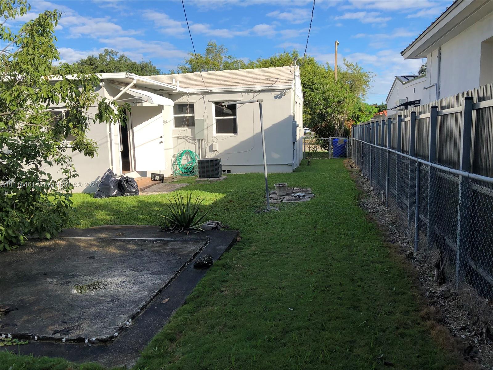 LYNNWOOD - Residential