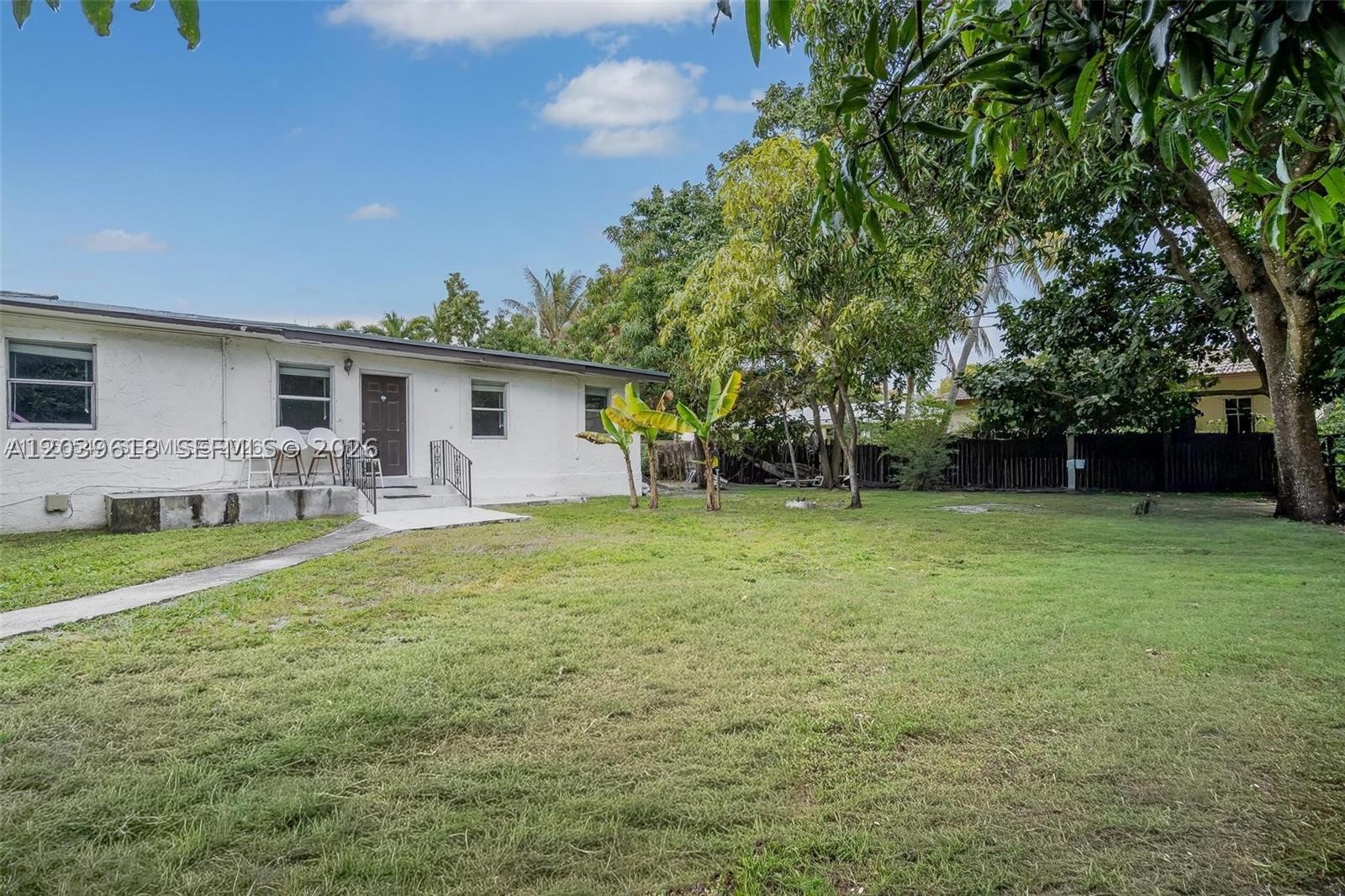 LA PALOMA - Residential