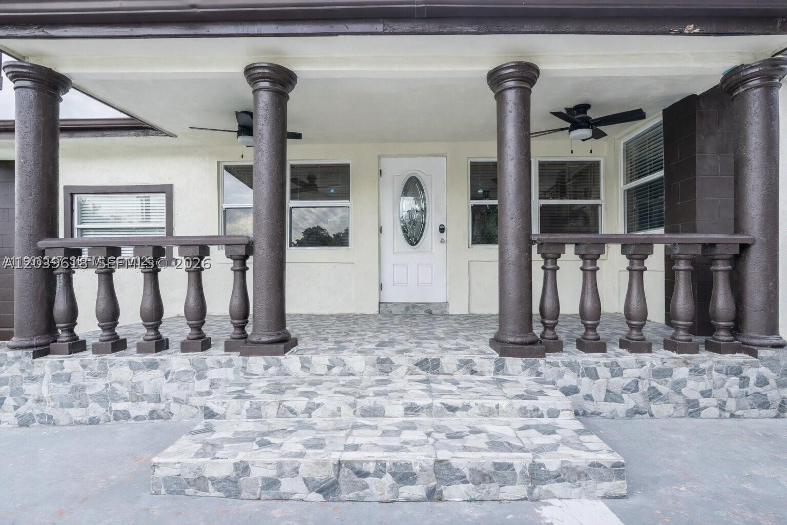 LA PALOMA - Residential
