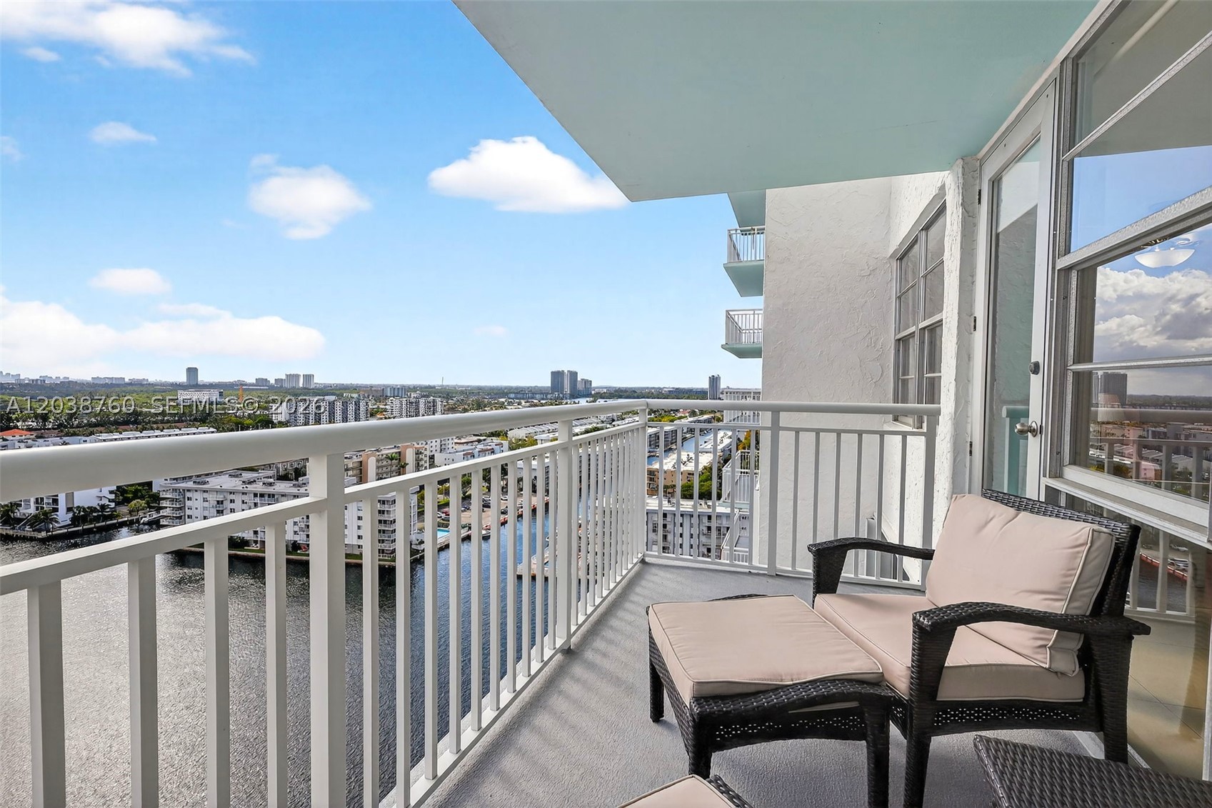 WINSTON TOWERS 500 CONDO - Residential