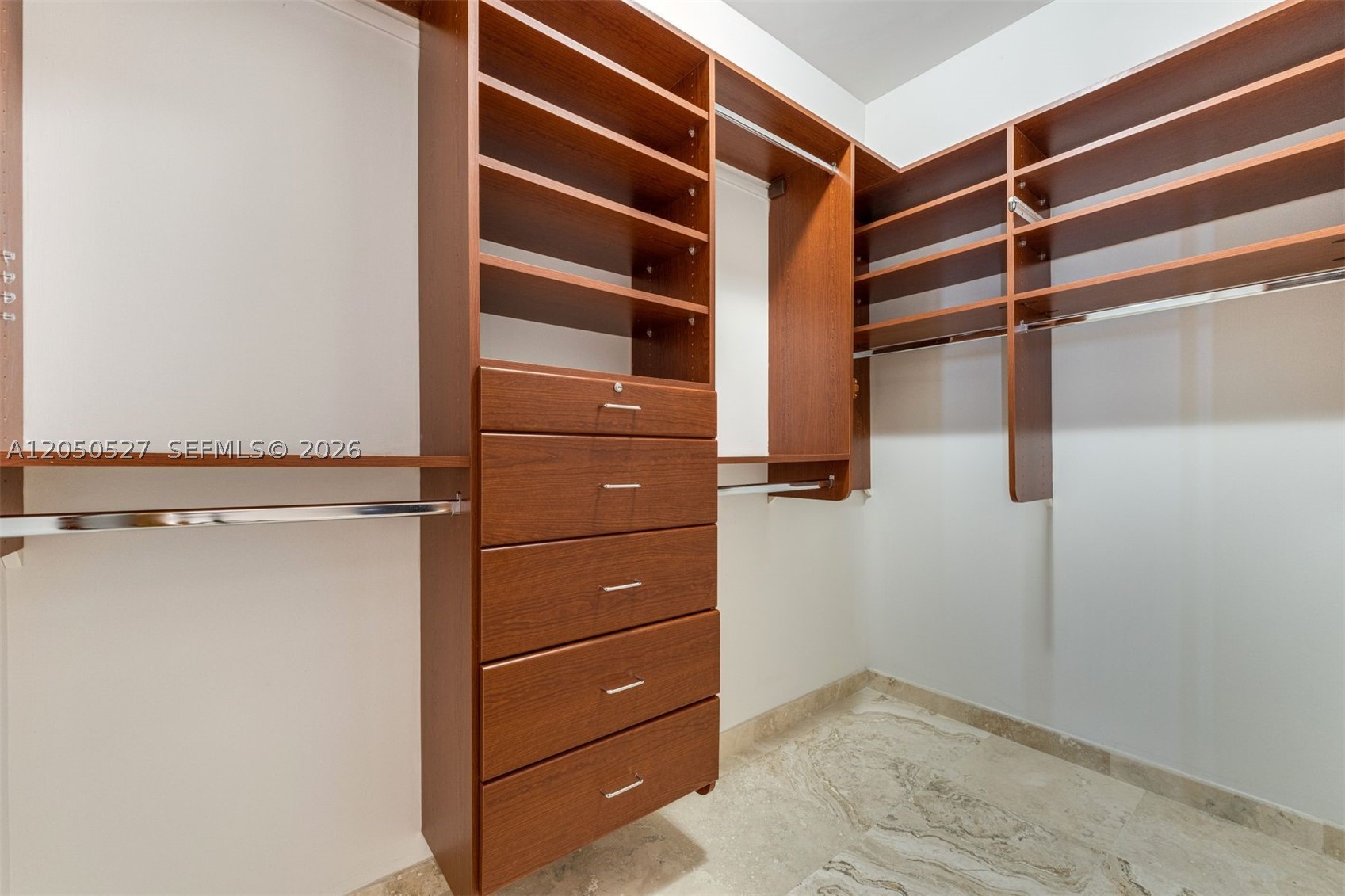 CLUB TOWER TWO CONDO - Residential Lease