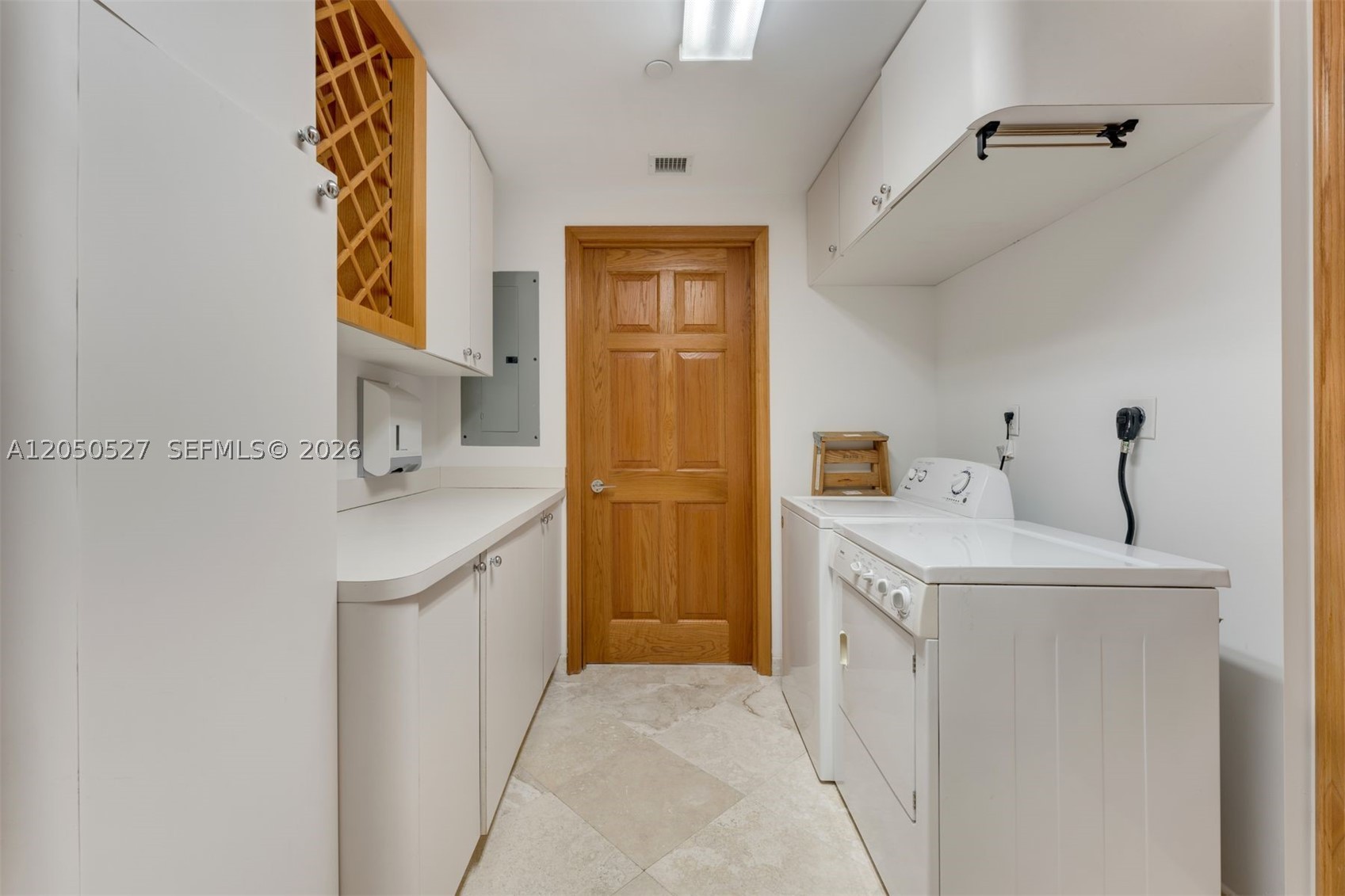 CLUB TOWER TWO CONDO - Residential Lease