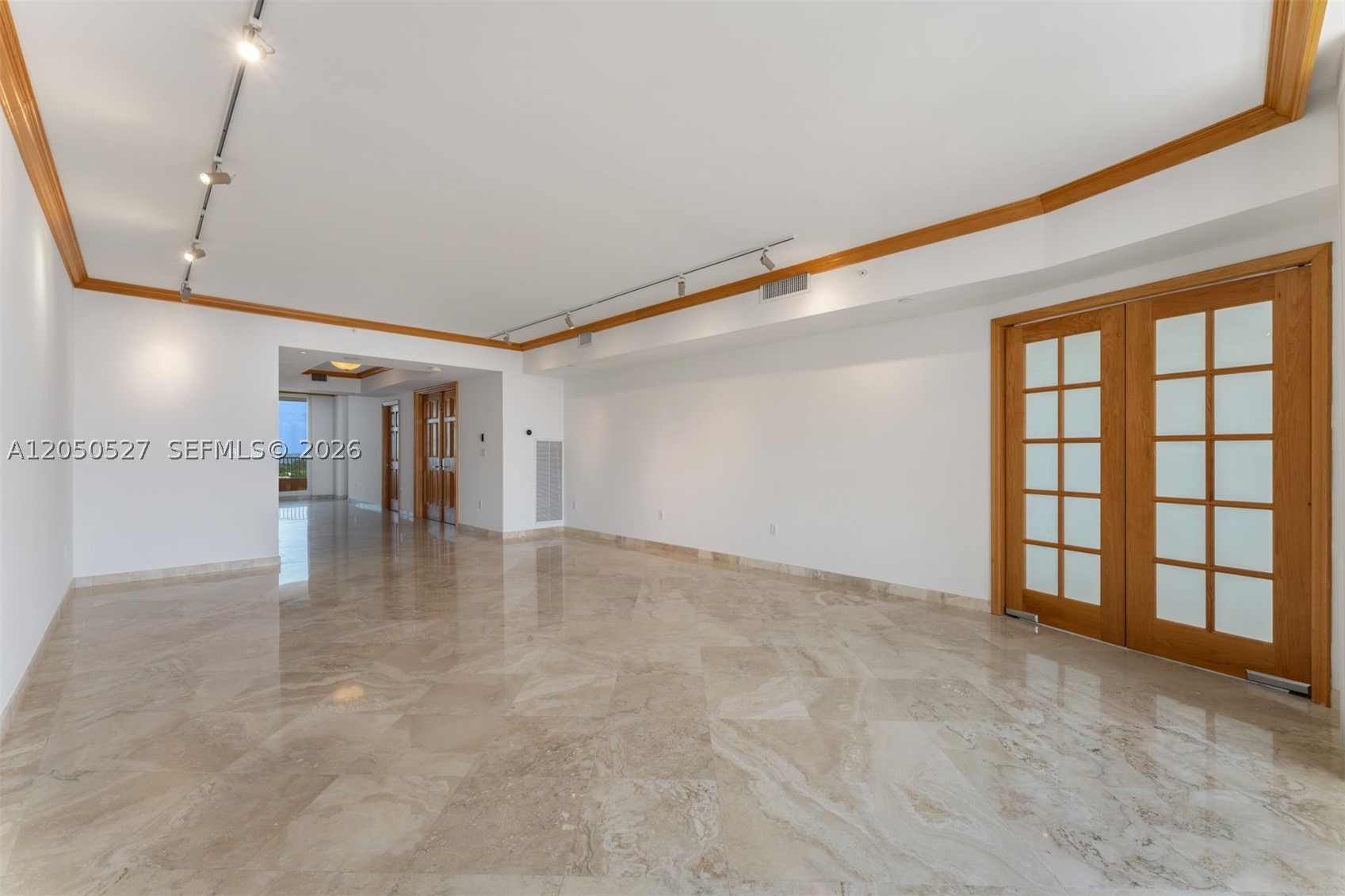 CLUB TOWER TWO CONDO - Residential Lease