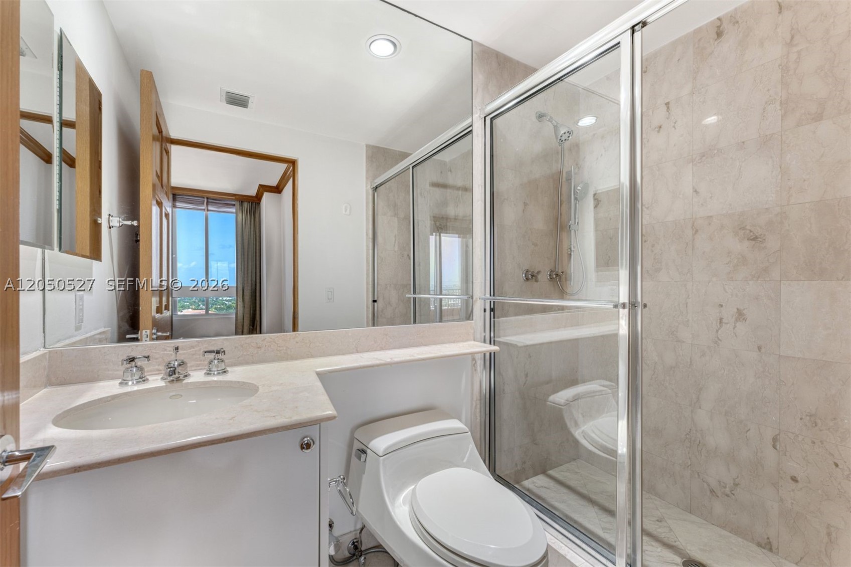 CLUB TOWER TWO CONDO - Residential Lease