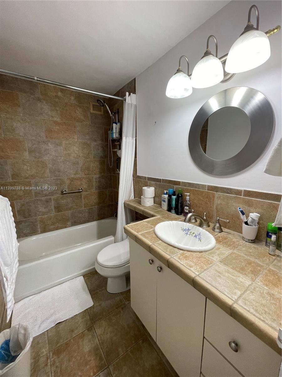FOUR AMBASSADORS CONDO PH - Residential Lease