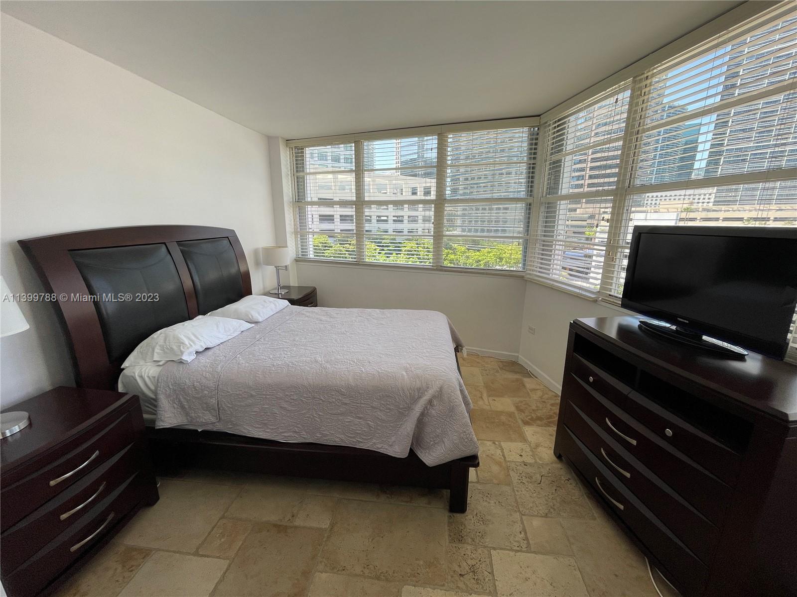 FOUR AMBASSADORS CONDO PH - Residential Lease