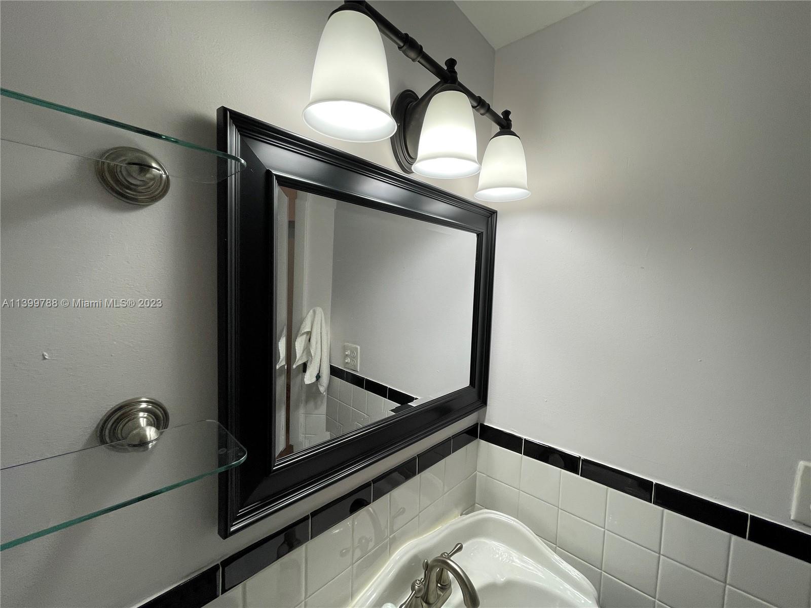 FOUR AMBASSADORS CONDO PH - Residential Lease
