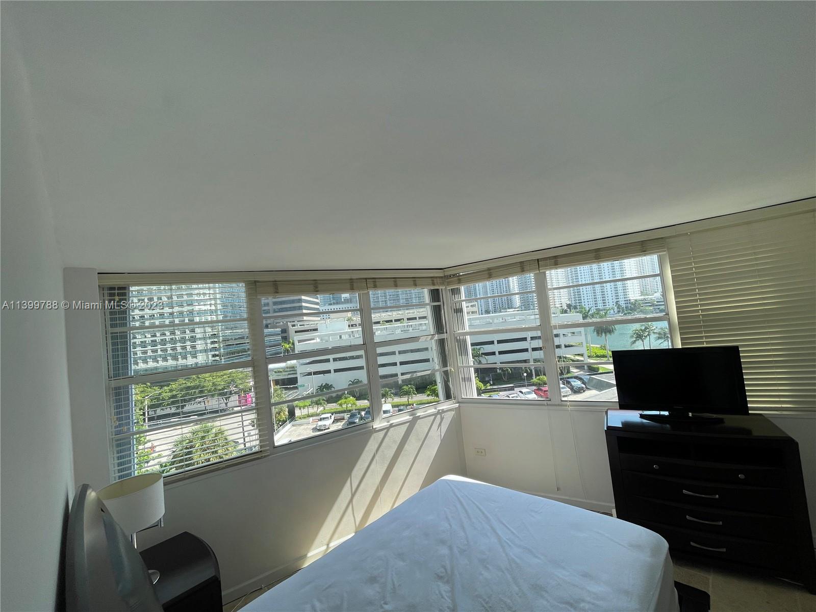 FOUR AMBASSADORS CONDO PH - Residential Lease