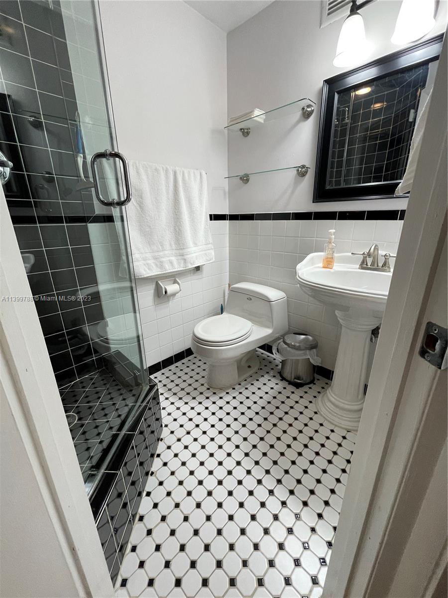 FOUR AMBASSADORS CONDO PH - Residential Lease