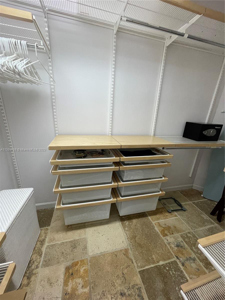 FOUR AMBASSADORS CONDO PH - Residential Lease