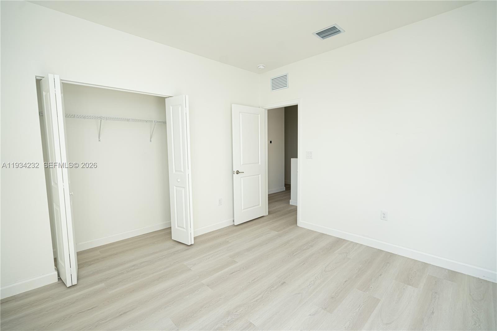 ACACIA ESTATES - Residential