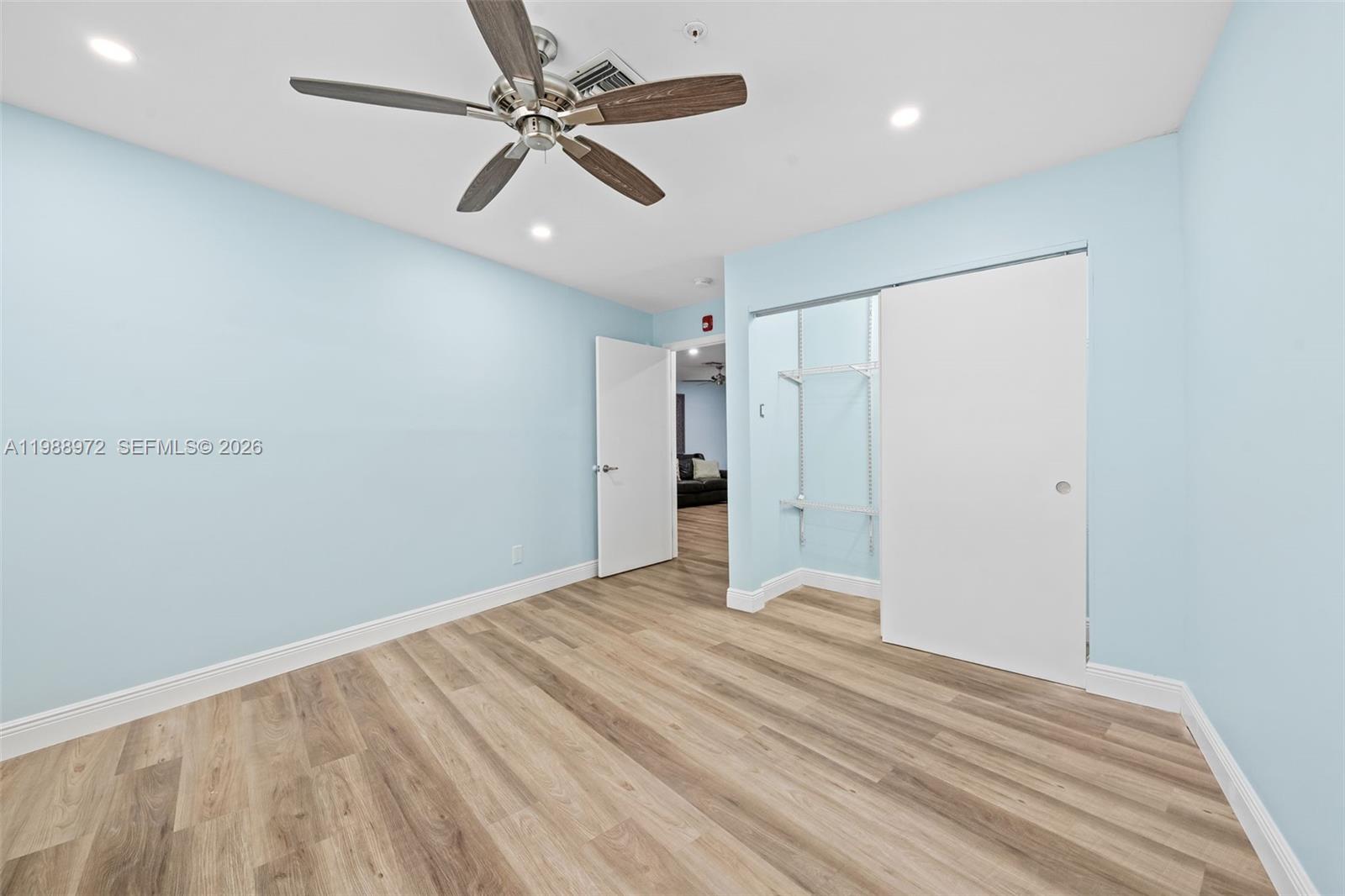COUNTRY CLUB VILLAGE SEC - Residential