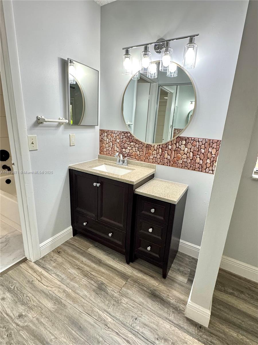 NAPOLI GARDENS AT CORAL S - Residential Lease