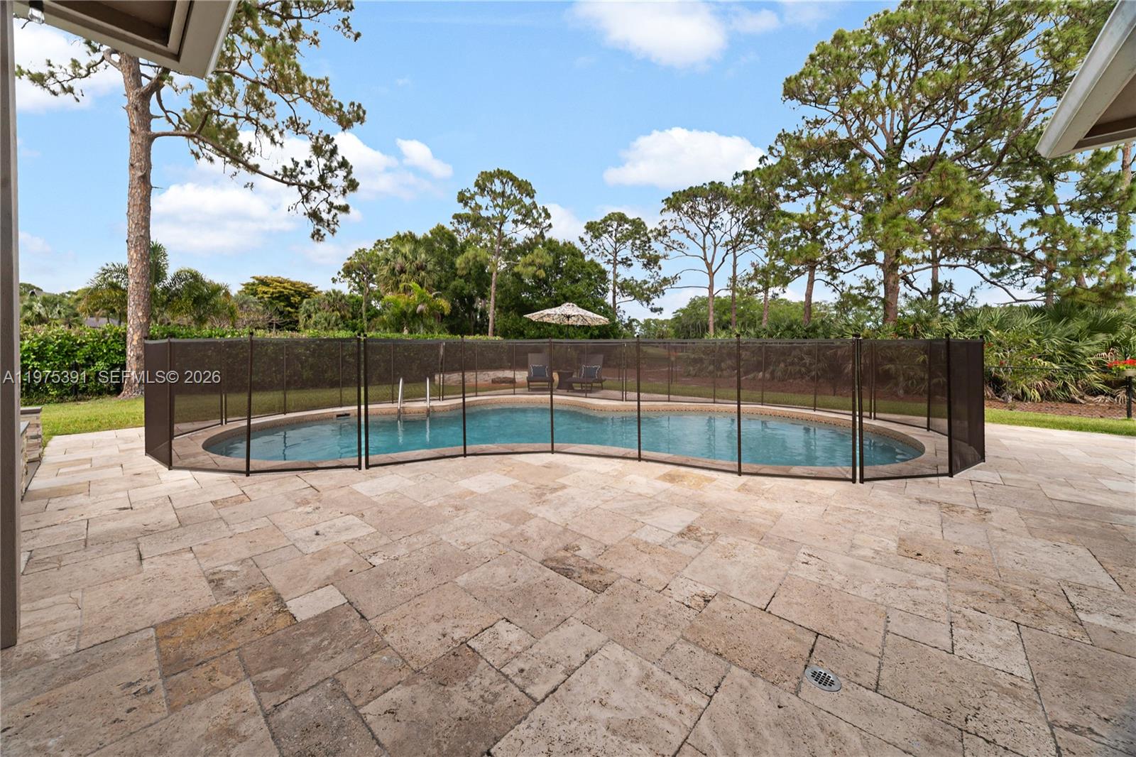 THE LINKS - Residential