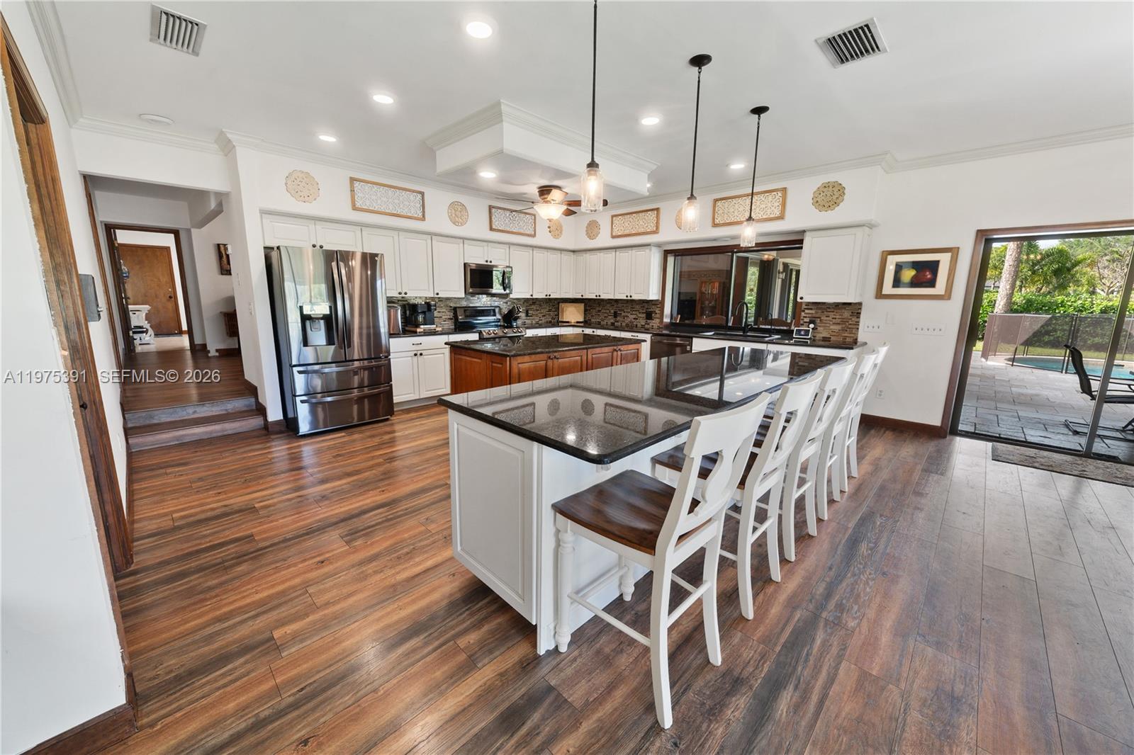 THE LINKS - Residential