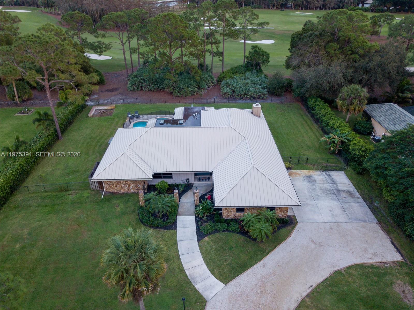 THE LINKS - Residential