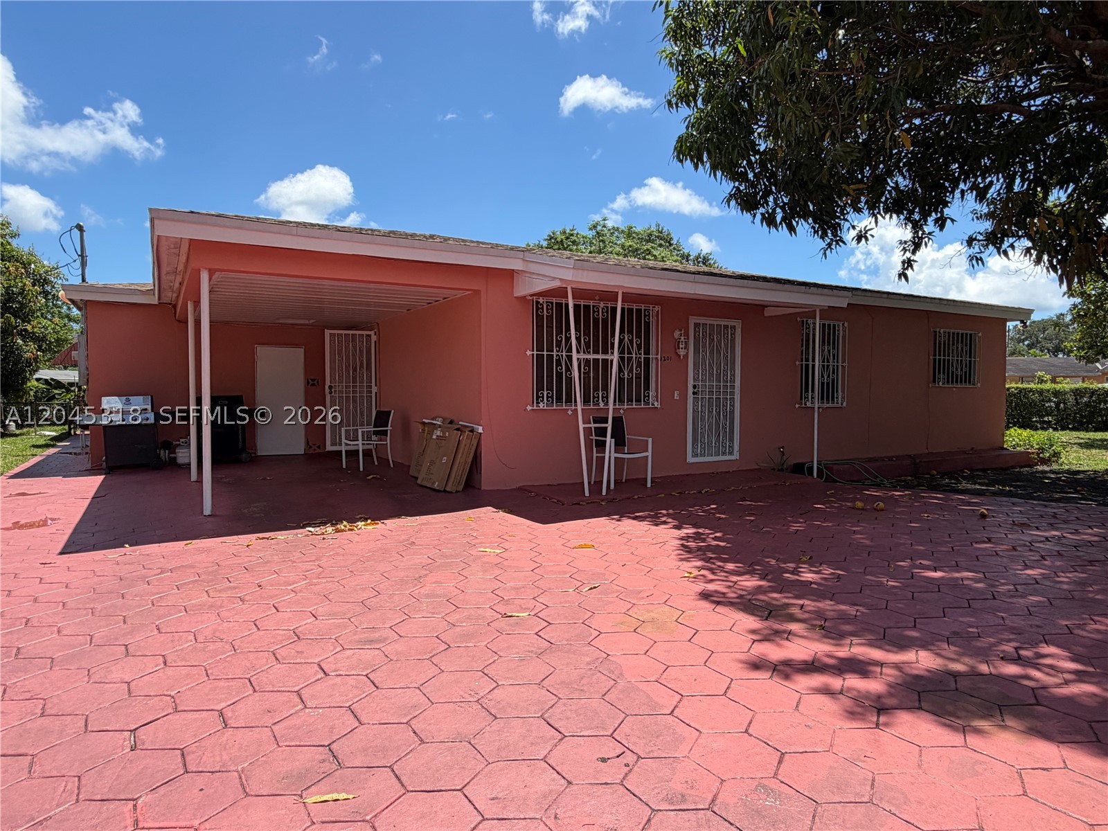 BROADMOOR MANOR - Residential Lease