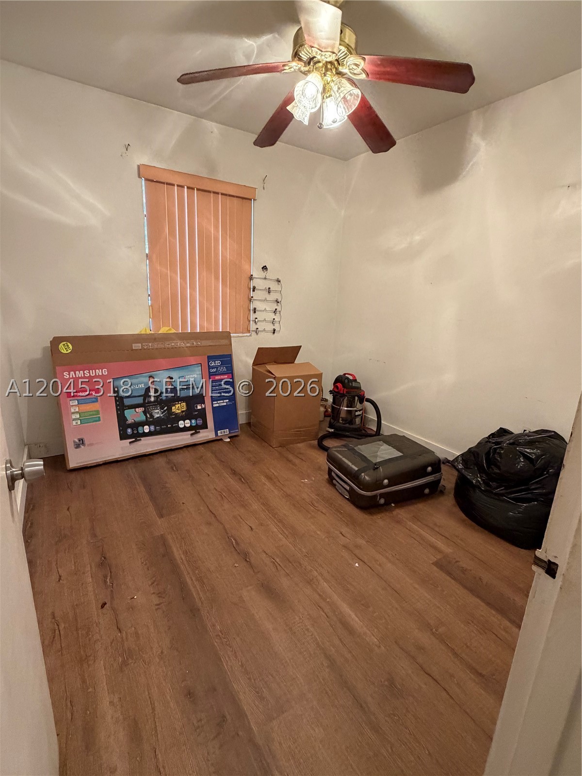 BROADMOOR MANOR - Residential Lease